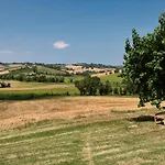 Апартаменты Casale Milleluci - Country House Сенигаллия