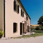 Апартаменты Casale Milleluci - Country House *