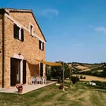 Апартаменты Casale Milleluci - Country House Сенигаллия